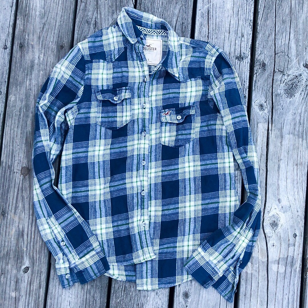 💃🏻Hollister Blue and Green Plaid Flannel